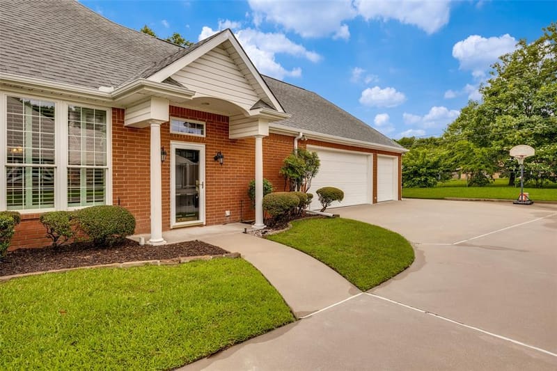 6404 Creekside Drive, Greenville TX 75402 - Photo 34