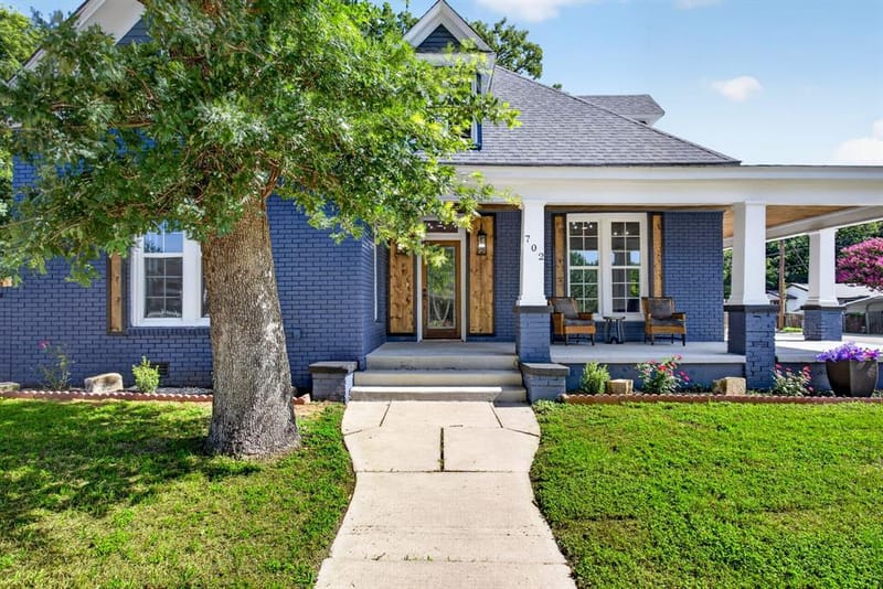 702 W Spring Street, Weatherford TX 76086 - Photo 3
