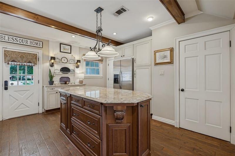 1734 Kiltartan Drive, Dallas TX 75228 - Photo 9