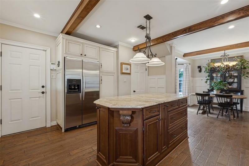 1734 Kiltartan Drive, Dallas TX 75228 - Photo 11