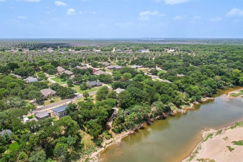 7818 Ravenswood Road, Granbury TX 76049 - Photo 2