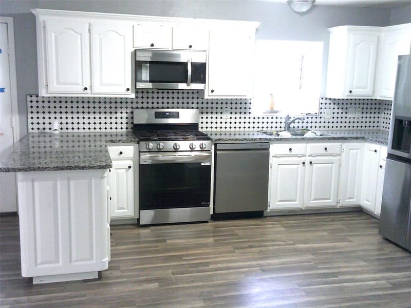 4509 Burke Road, Fort Worth TX 76119 - Photo 8
