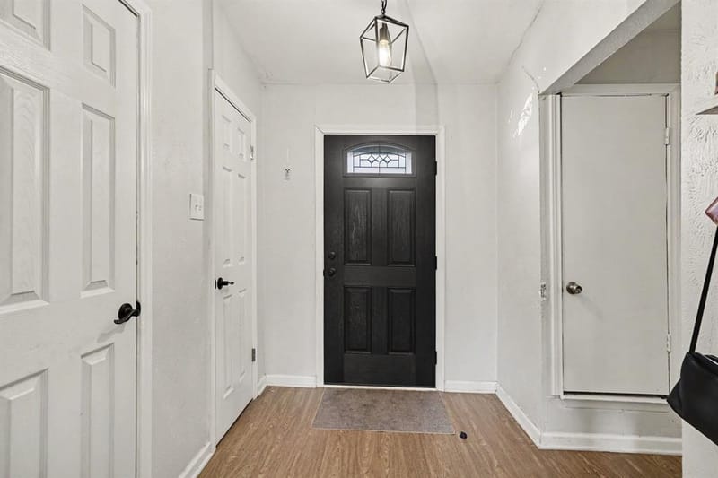 1608 Natches Drive, Arlington TX 76014 - Photo 4