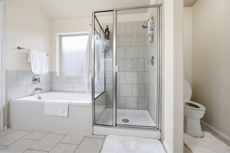 11800 Hamptonbrook Drive, McKinney TX 75071 - Photo 23