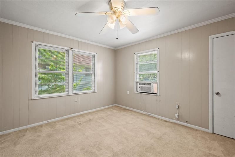 706 S Santa Fe Street, Wolfe City TX 75496 - Photo 18