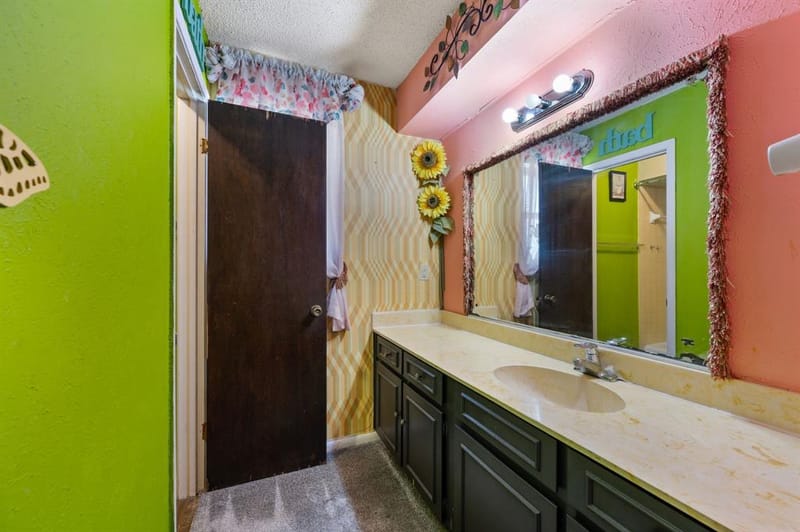 8709 Forest Green Drive, Dallas TX 75243 - Photo 24