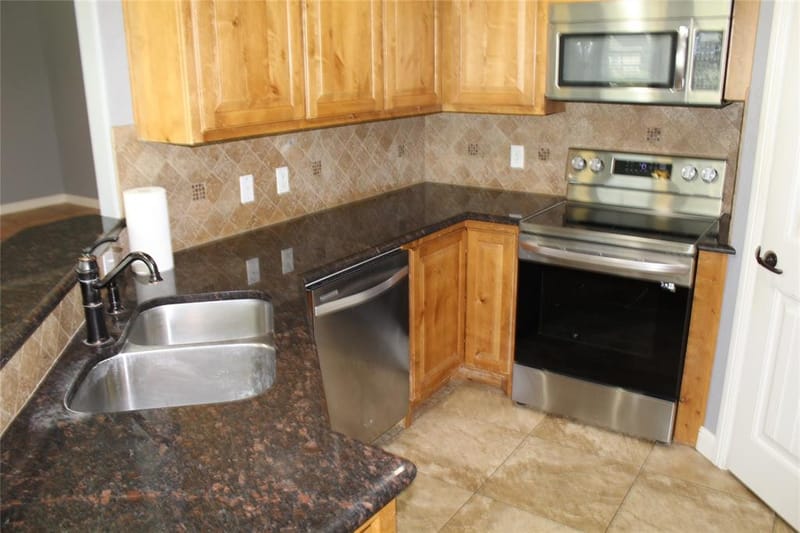 9204 Parkview Circle, Tolar TX 76476 - Photo 14