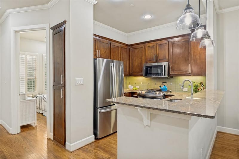 7333 Valley View Lane # 304, Dallas TX 75240 - Photo 11