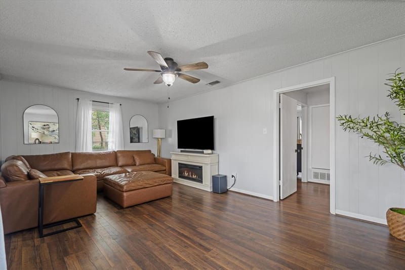 151 W College Street, Canton TX 75103 - Photo 11