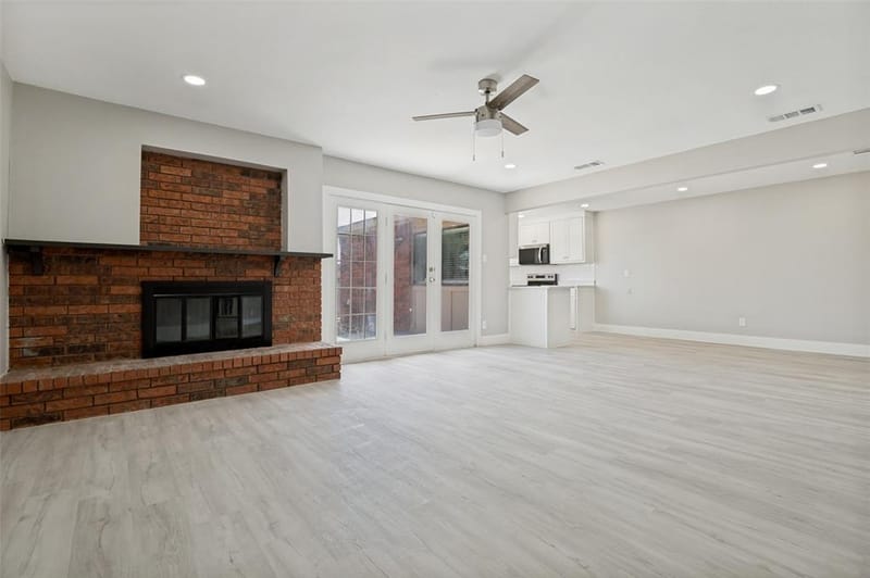 7334 Oakmore Drive, Dallas TX 75249 - Photo 7