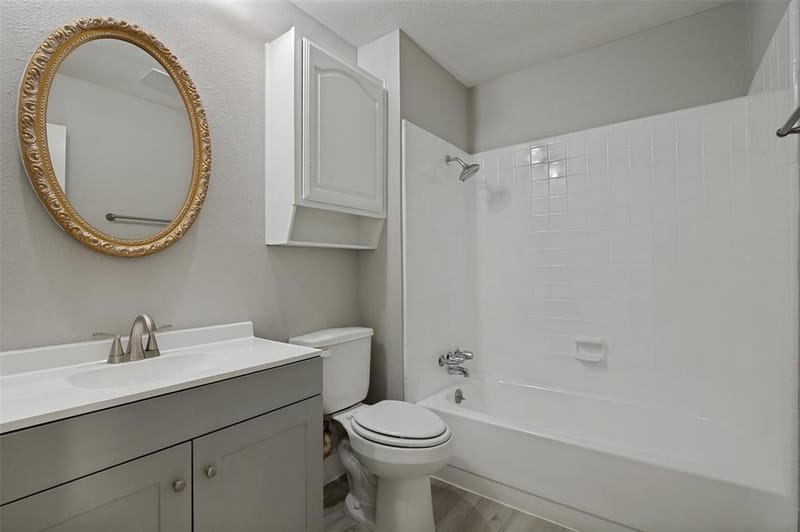 7334 Oakmore Drive, Dallas TX 75249 - Photo 4