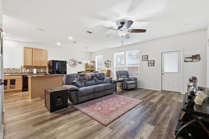 1805 Megan Creek Drive, Little Elm TX 75068