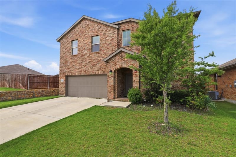 717 Greenford Manor, Fort Worth TX 76247 - Photo 2