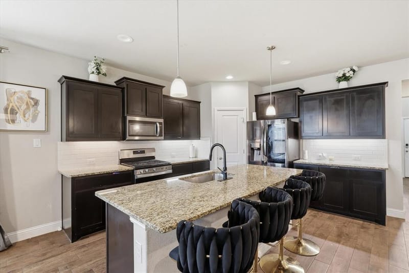 717 Greenford Manor, Fort Worth TX 76247 - Photo 10