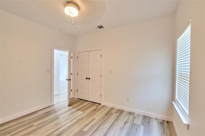 1405 E Maddox Avenue, Fort Worth TX 76104 - Photo 24