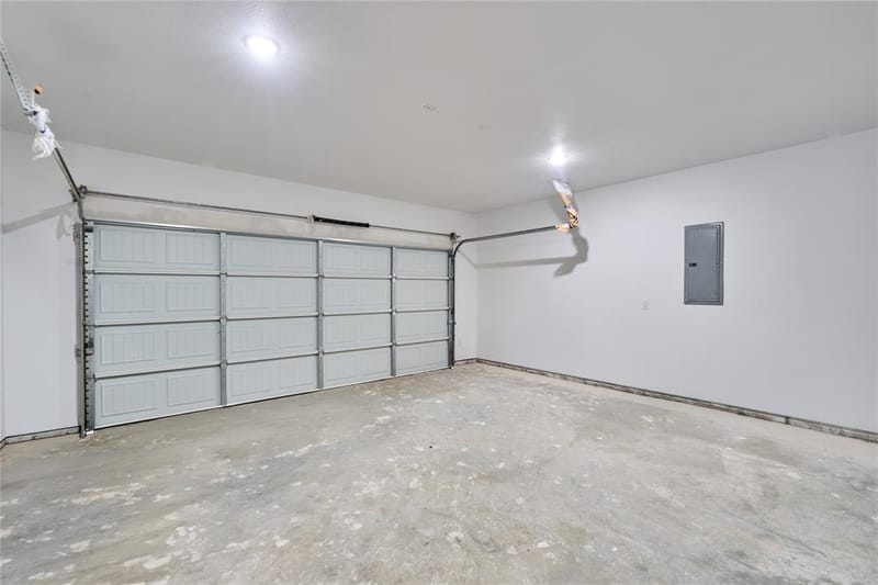 1405 E Maddox Avenue, Fort Worth TX 76104 - Photo 35