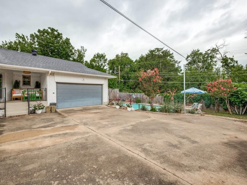 9135 Bretshire Drive, Dallas TX 75228 - Photo 18
