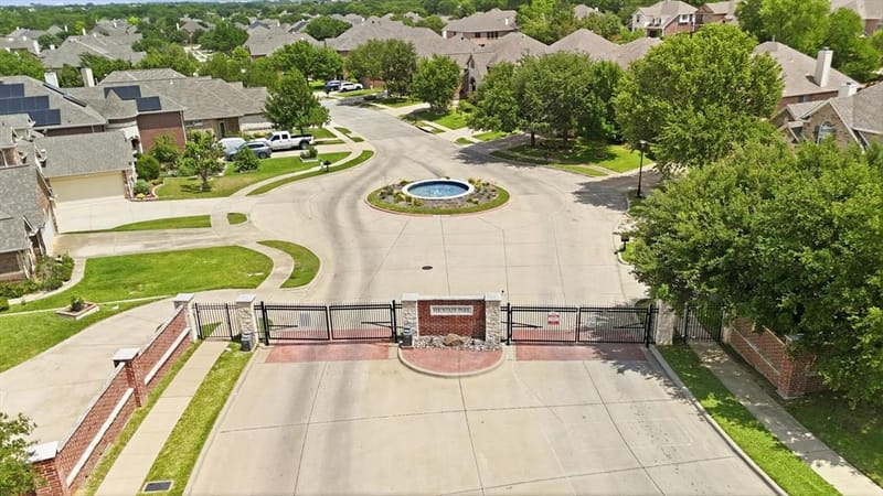 1905 Fountain Meadows Drive, Euless TX 76039 - Photo 22