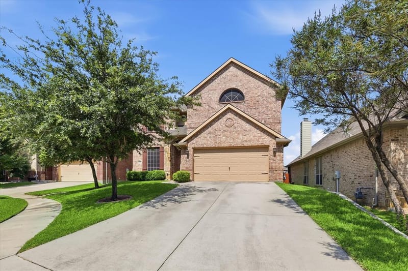 1905 Fountain Meadows Drive, Euless TX 76039 - Photo 18