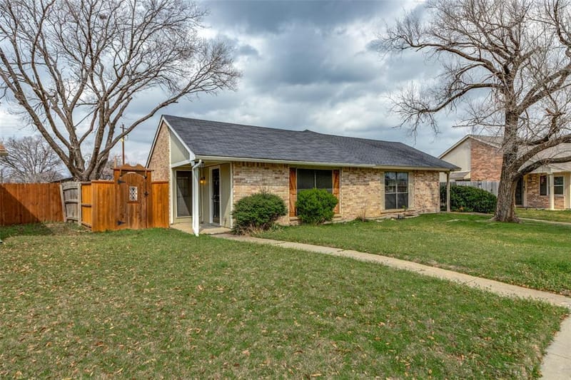 4508 Carr Street, The Colony TX 75056 - Photo 2