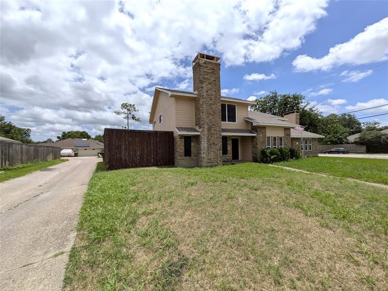3302 Townbluff Place, Plano TX 75023 - Photo 2