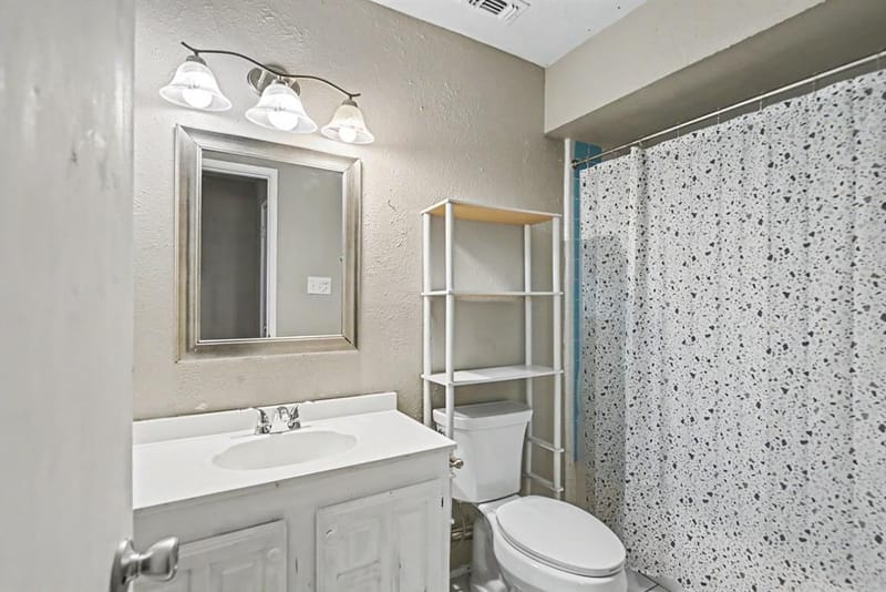 7813 Acapulco Road, Fort Worth TX 76112 - Photo 14