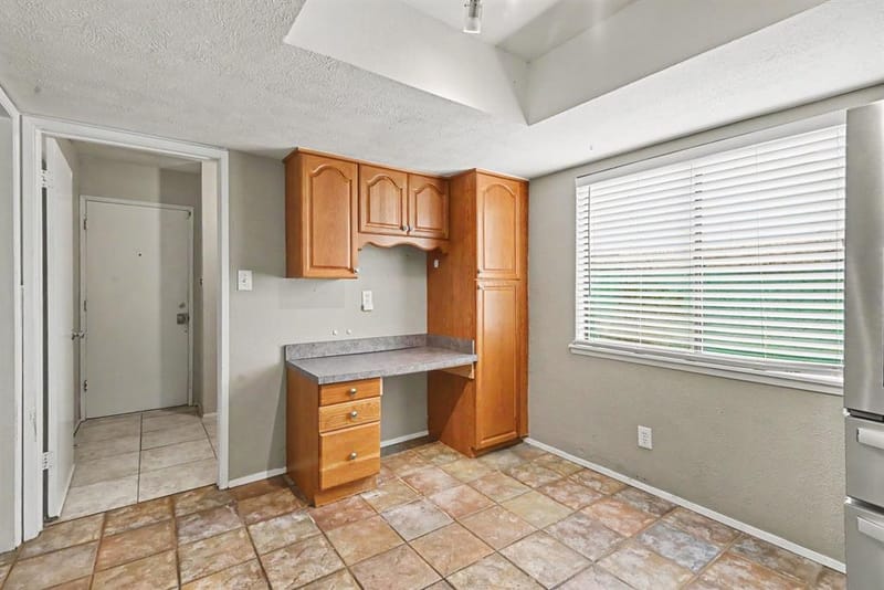 7813 Acapulco Road, Fort Worth TX 76112 - Photo 8