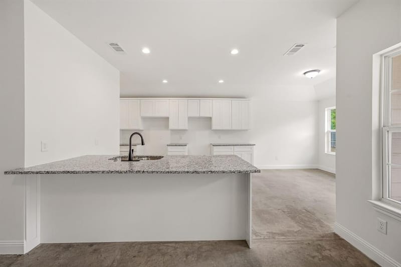 317 Ridgeway, Weatherford TX 76086 - Photo 8