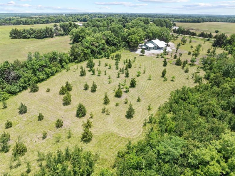 516 County Road 27450, Honey Grove TX 75446 - Photo 26