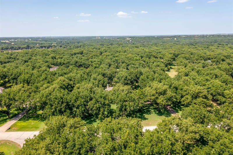 7406 Hampton Drive, Granbury TX 76049 - Photo 7