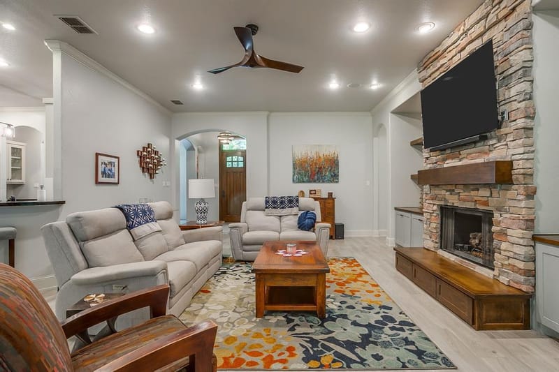 7406 Hampton Drive, Granbury TX 76049 - Photo 14