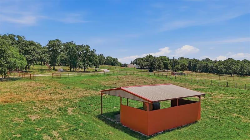 7154 E Fm 922, Valley View TX 76272 - Photo 5