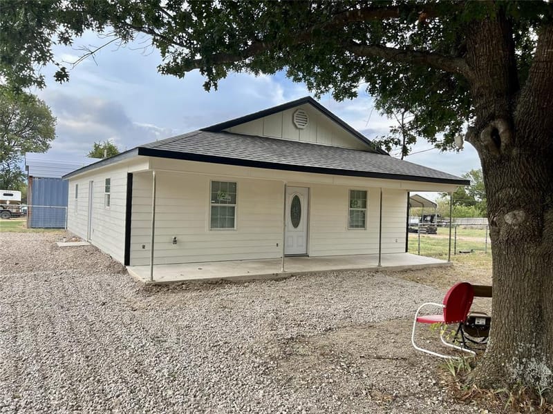503 E Sanger Street, Celeste TX 75423 - Photo 2