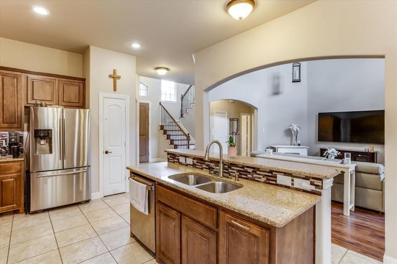 3608 Bright Star Way, Plano TX 75074 - Photo 2