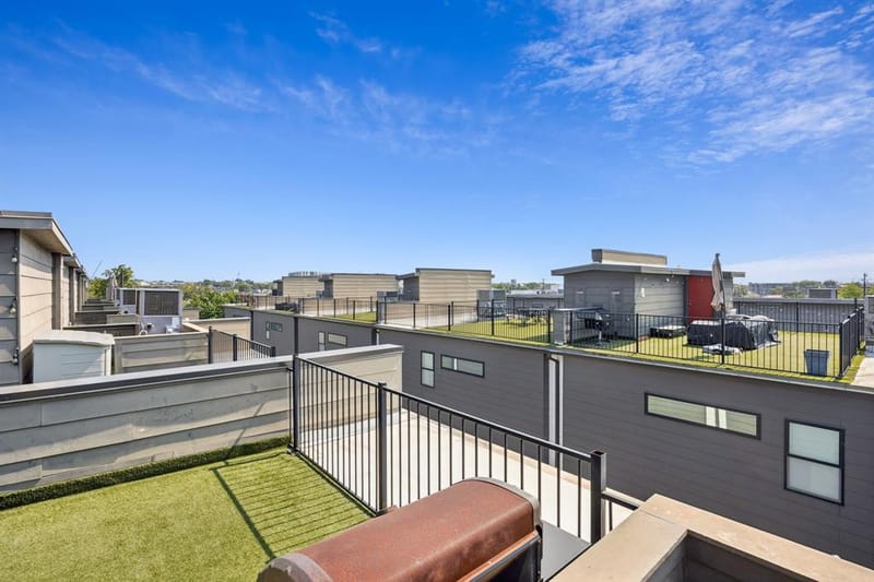 4903 Jack Court, Dallas TX 75206 - Photo 2