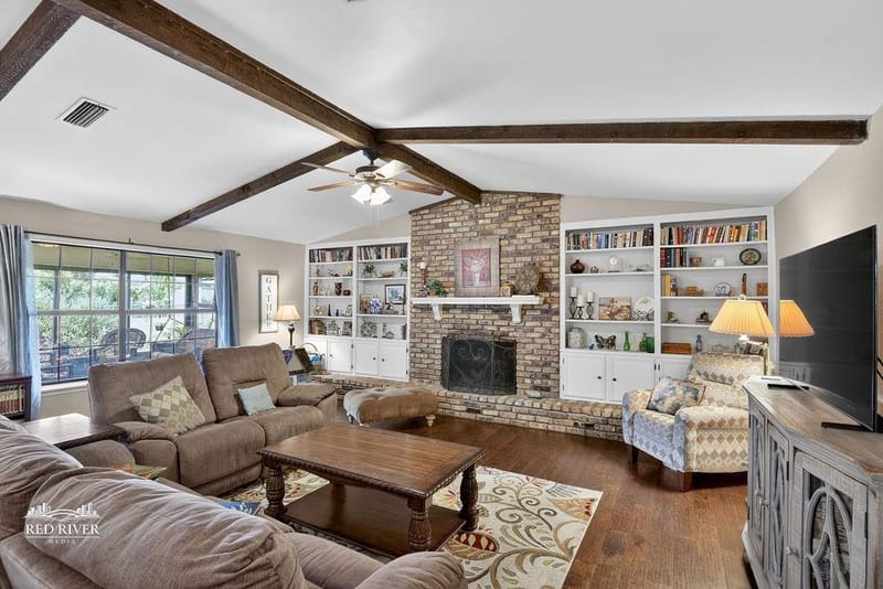 2010 Lovers Lane, Shreveport LA 71105