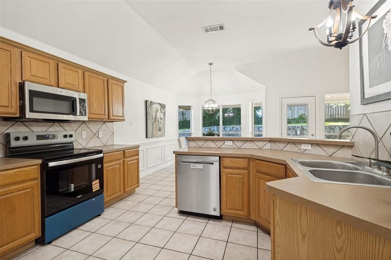 2014 Country Brook Drive, Weatherford TX 76087 - Photo 11