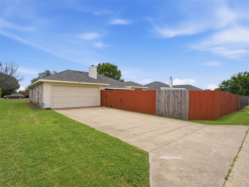 1531 Rebecca Lane, Lancaster TX 75134 - Photo 23
