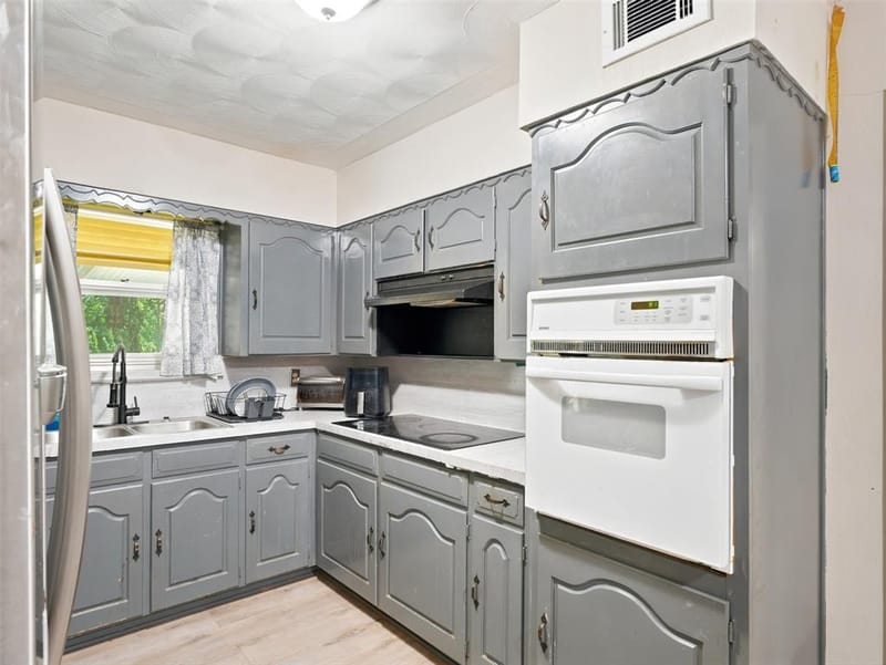 927 Poinsettia Drive, Lancaster TX 75146 - Photo 7