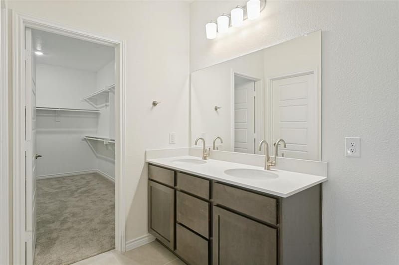 154 Hudson Lane, Justin TX 76247 - Photo 13