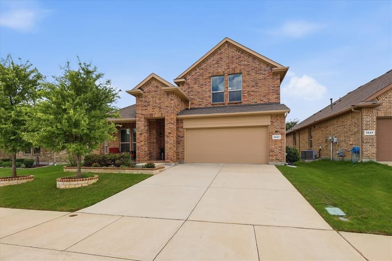 5821 stream Drive, Fort Worth TX 76137 - Photo 2