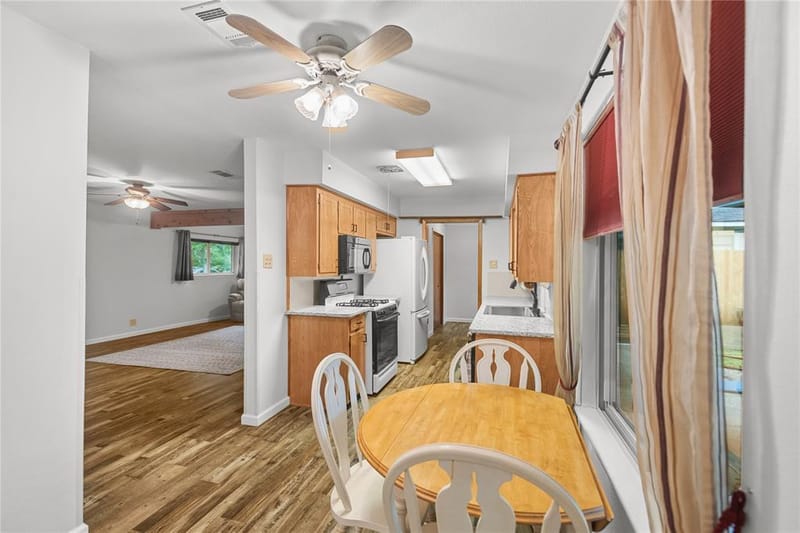 605 S Ricketts Street, Sherman TX 75092 - Photo 8