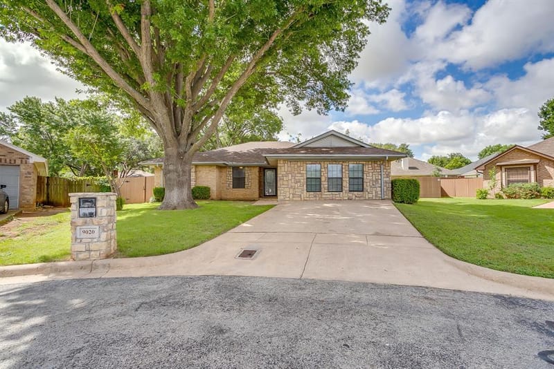 9020 Wessex Court, Fort Worth TX 76134