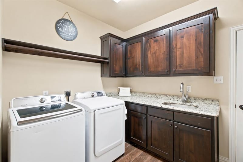 102 Brock Court, Millsap TX 76066 - Photo 31