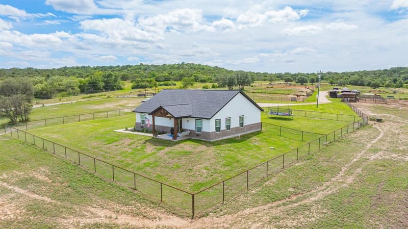 930 County Road 161 Road, Stephenville TX 76401 - Photo 22