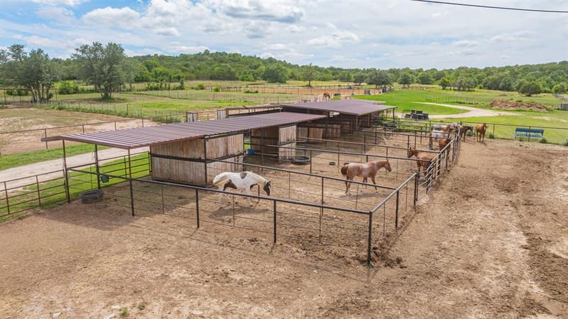 930 County Road 161 Road, Stephenville TX 76401 - Photo 30