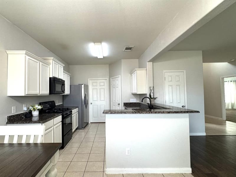 1100 Port Way, Crowley TX 76036 - Photo 13