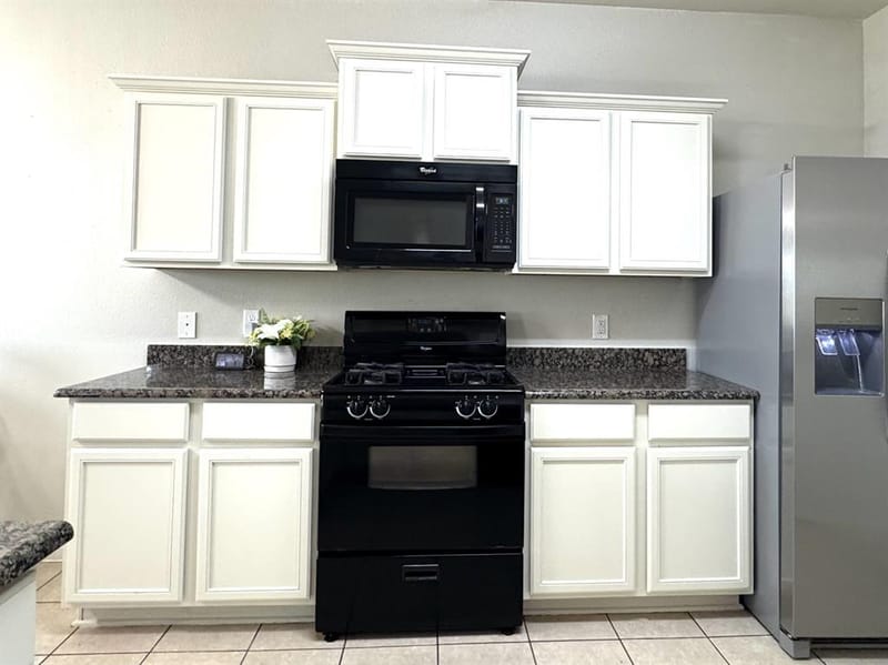 1100 Port Way, Crowley TX 76036 - Photo 12