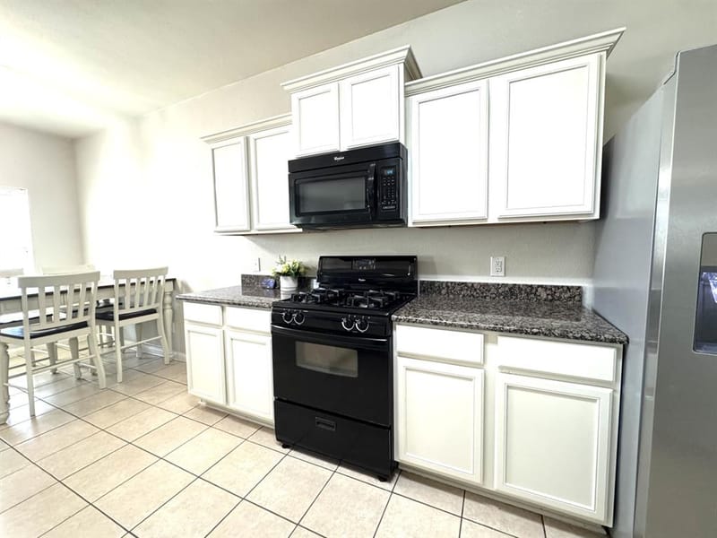 1100 Port Way, Crowley TX 76036 - Photo 10