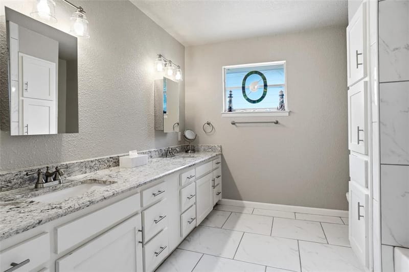5920 Diamond Oaks Drive S, Haltom City TX 76117 - Photo 28